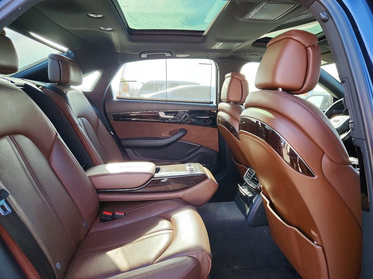 2017 AUDI A8 quattro L