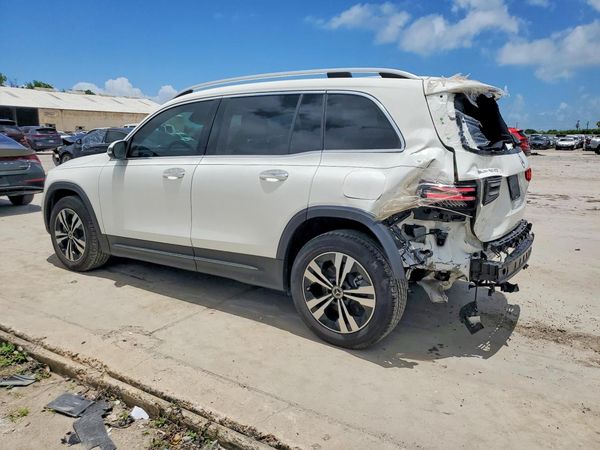 2025 MERCEDES-BENZ GLB GLB250