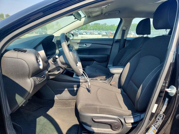 2020 KIA FORTE FE, LXS
