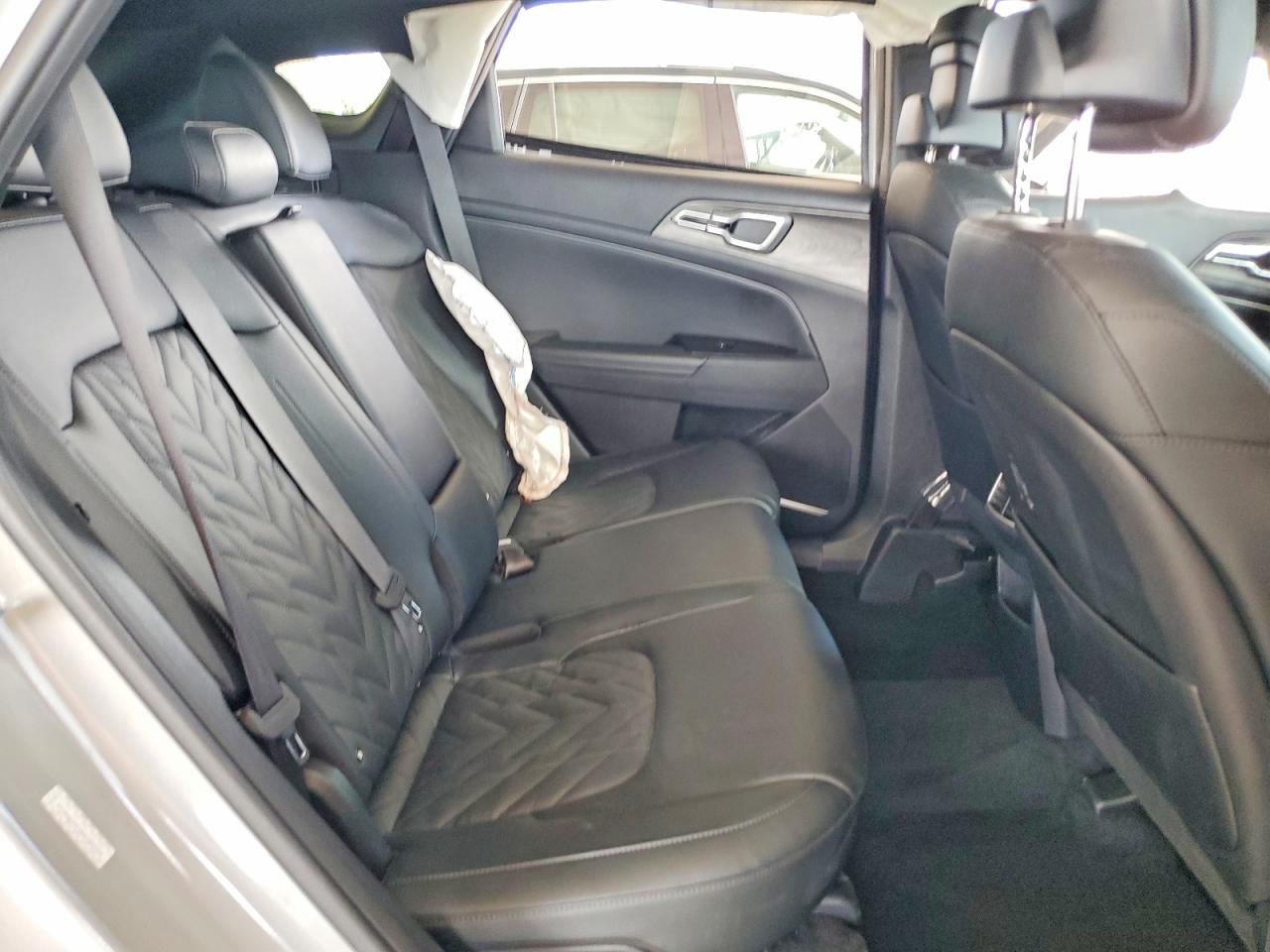 2024 KIA SPORTAGE X-LINE