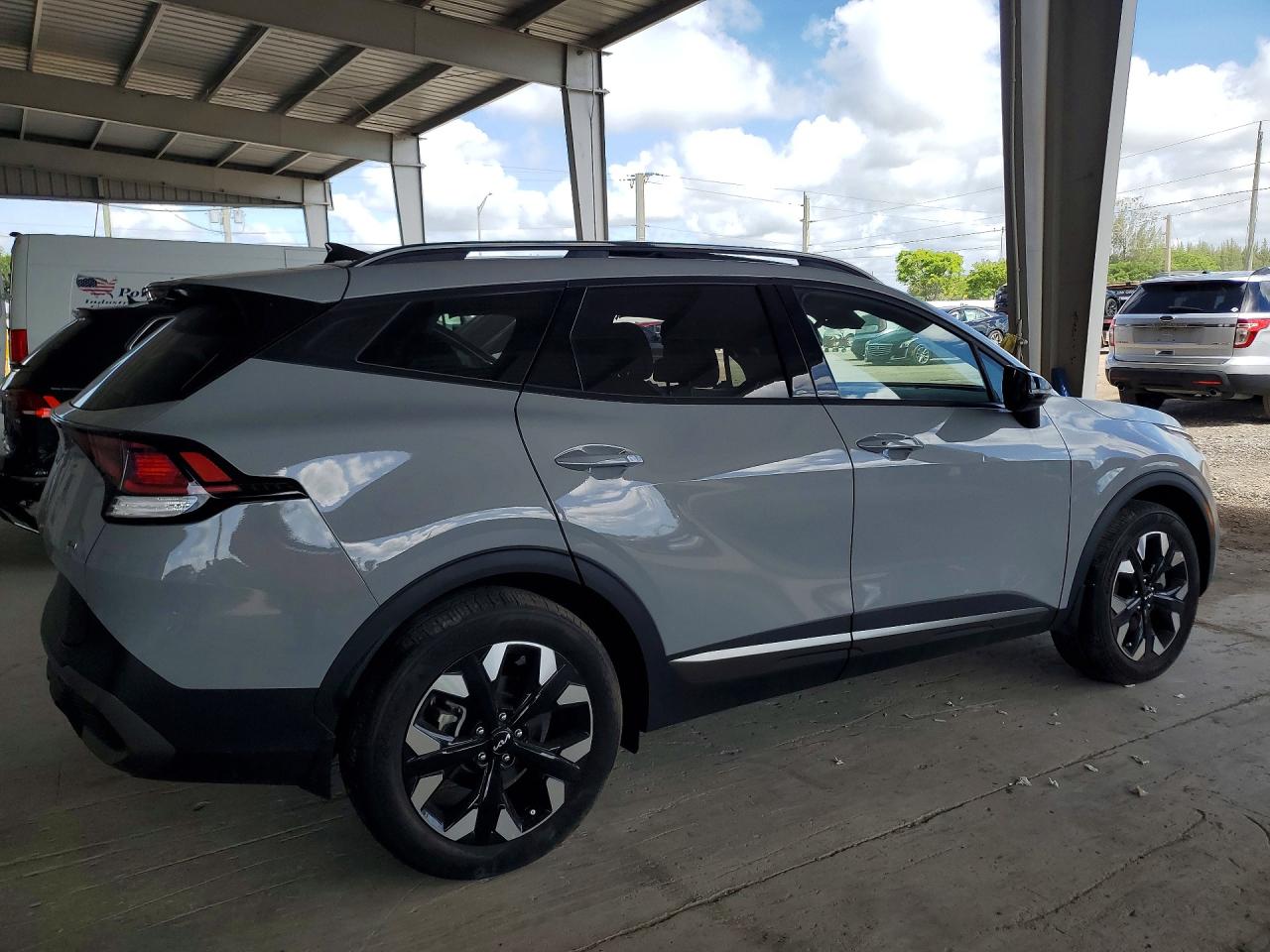 2024 KIA SPORTAGE X-LINE
