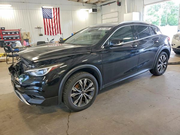2017 INFINITI QX30