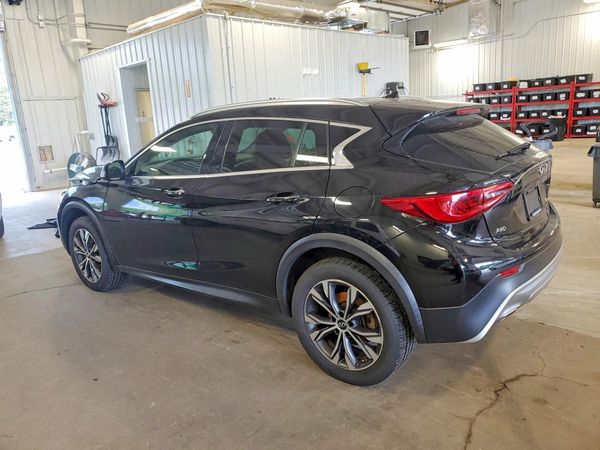 2017 INFINITI QX30