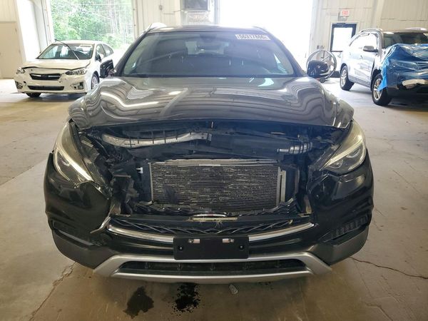 2017 INFINITI QX30
