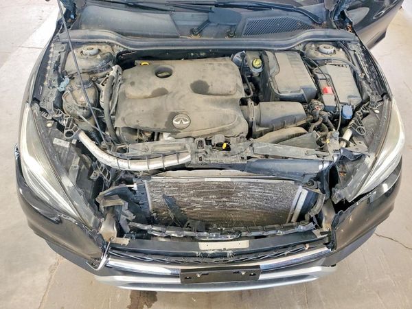 2017 INFINITI QX30