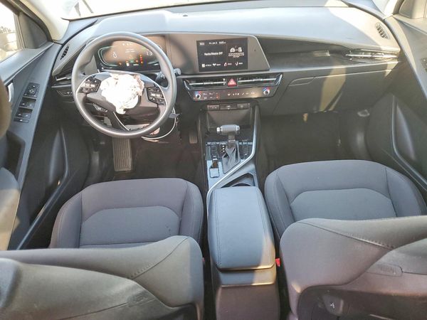 2024 KIA NIRO LX