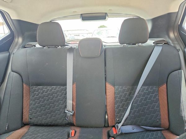 2021 NISSAN KICKS SR