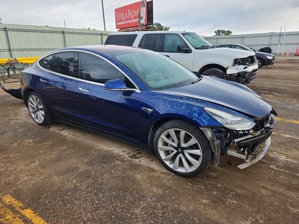 2018 TESLA MODEL 3
