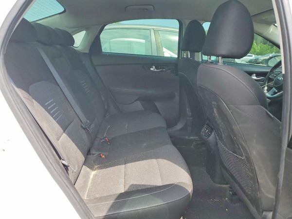 2021 KIA FORTE EX