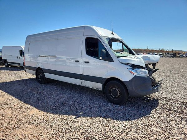 2024 MERCEDES-BENZ SPRINTER