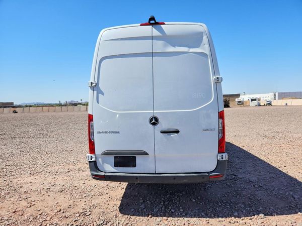 2024 MERCEDES-BENZ SPRINTER