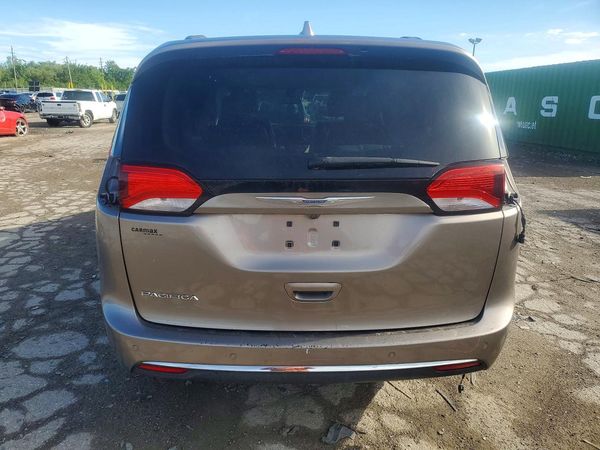 2017 CHRYSLER PACIFICA