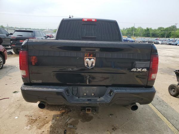 2015 RAM 1500 Sport