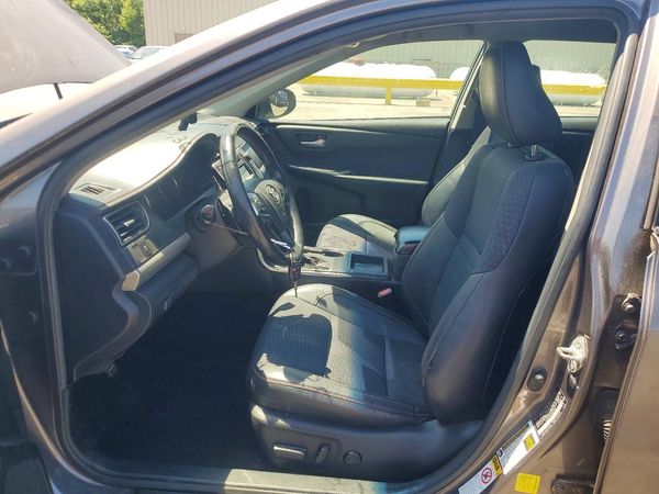 2015 TOYOTA CAMRY