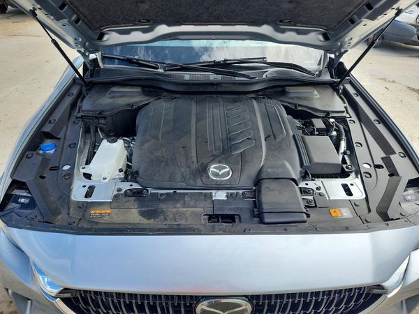 2025 MAZDA CX-90 Premium — Engine bay