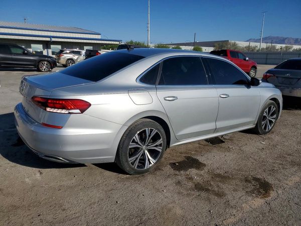 2021 VOLKSWAGEN PASSAT