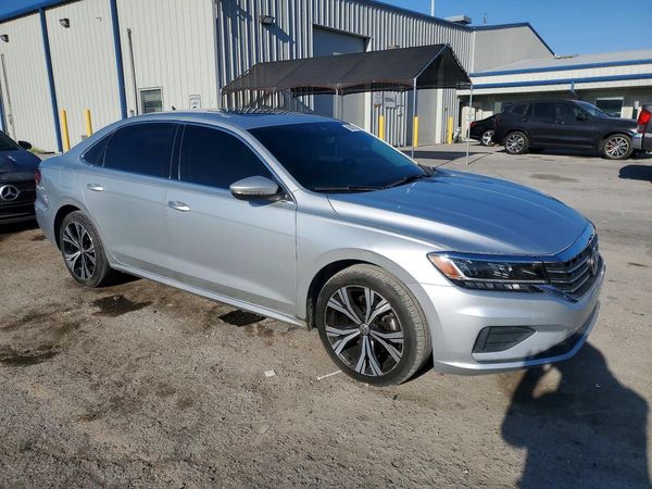 2021 VOLKSWAGEN PASSAT