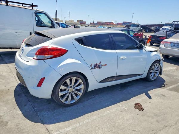 2016 HYUNDAI VELOSTER