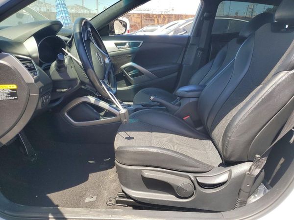 2016 HYUNDAI VELOSTER