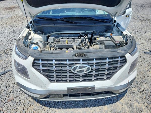 2023 HYUNDAI VENUE SEL, Limited