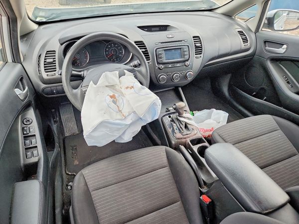 2017 KIA FORTE LX Popular, S