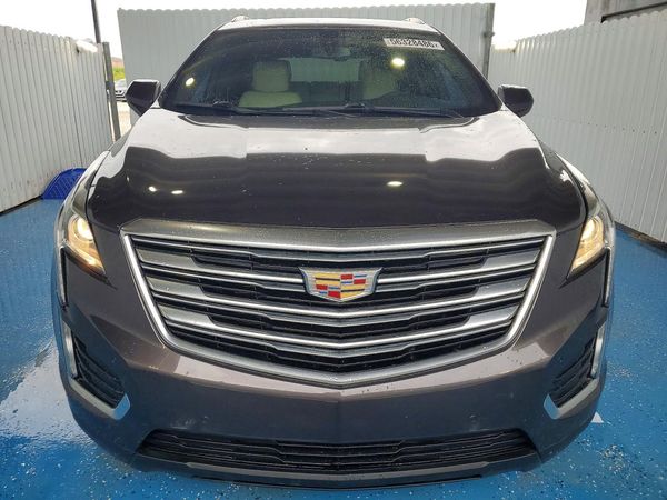 2017 CADILLAC XT5 Base