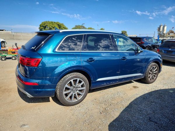 2018 AUDI Q7 quattro Prestige