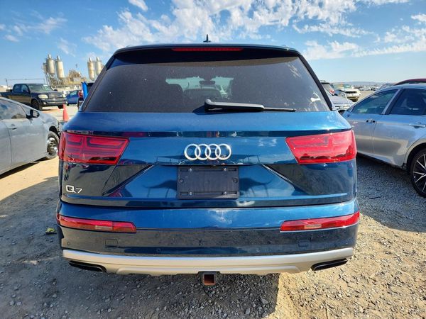2018 AUDI Q7 quattro Prestige
