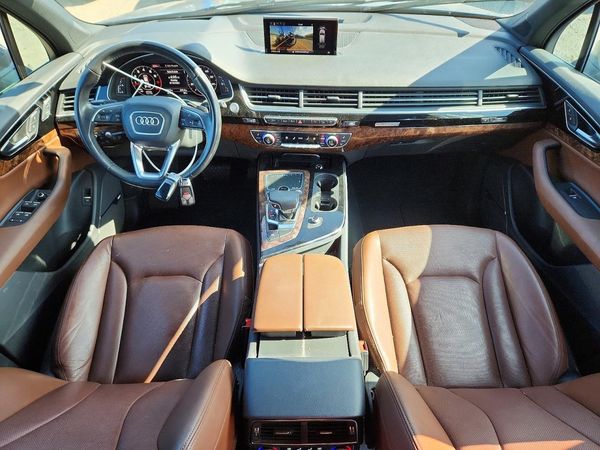2018 AUDI Q7 quattro Prestige