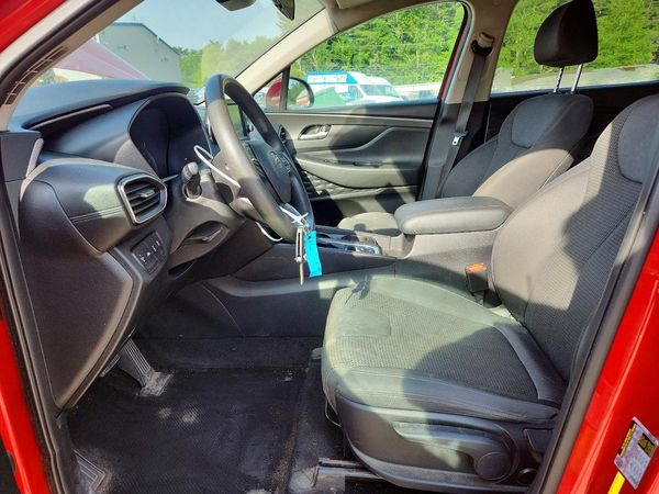 2020 HYUNDAI SANTA FE SE — DENT