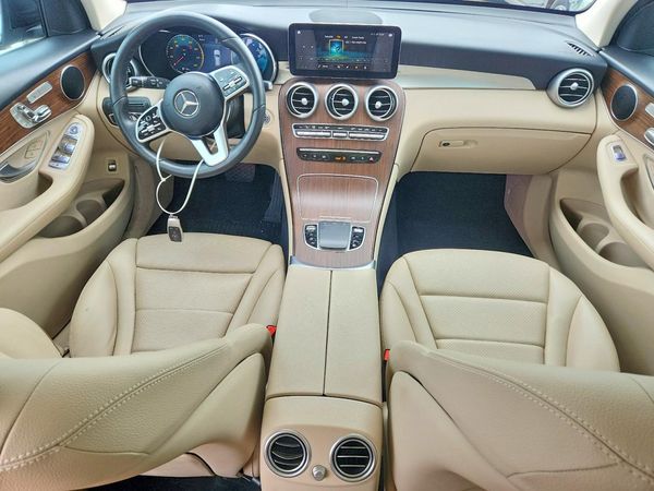 2021 MERCEDES-BENZ GLC GLC300-4M
