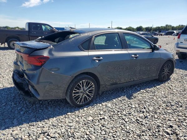 2024 KIA FORTE GT Line