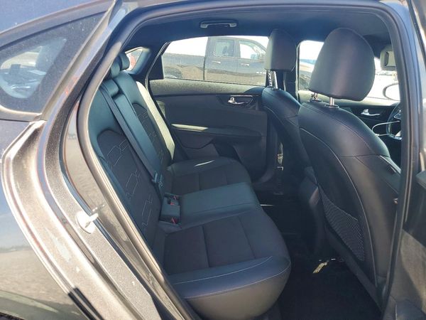 2024 KIA FORTE GT Line