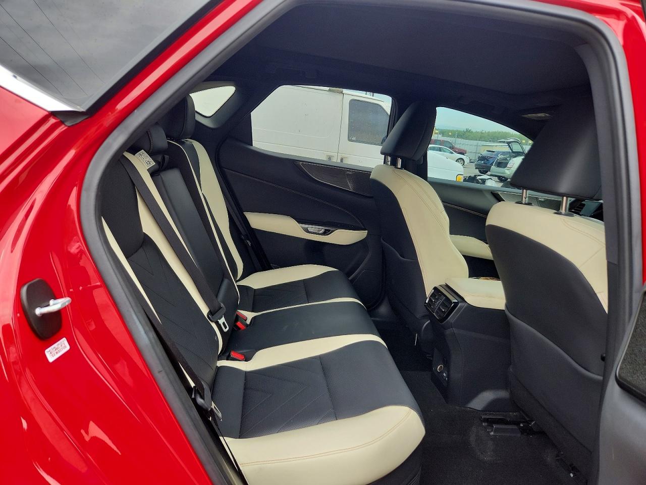 2022 LEXUS NX 350h Luxury