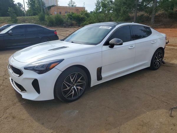 2022 KIA STINGER GT-Line