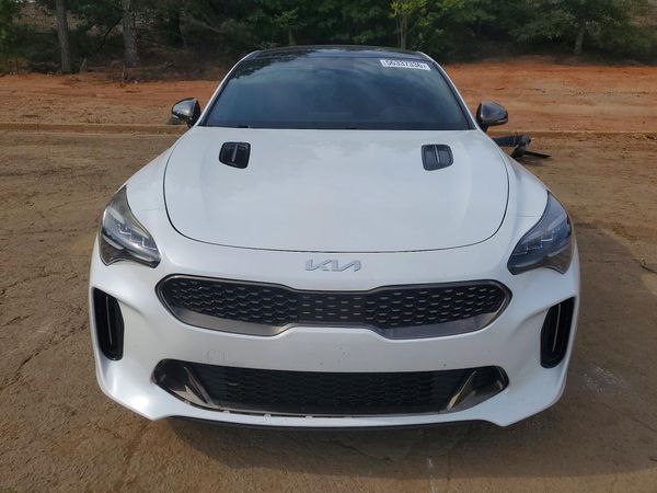 2022 KIA STINGER GT-Line