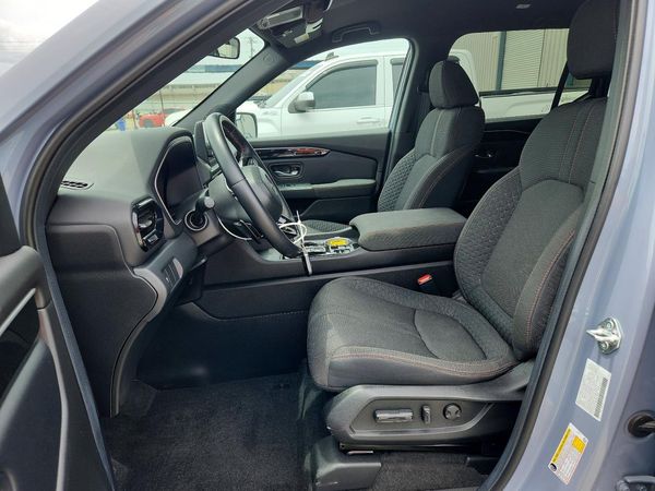 2025 HONDA PILOT SPORT