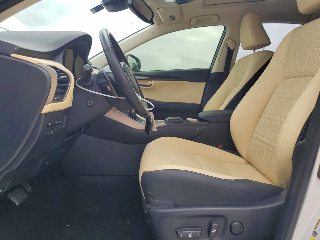 2020 LEXUS NX 300 Premium