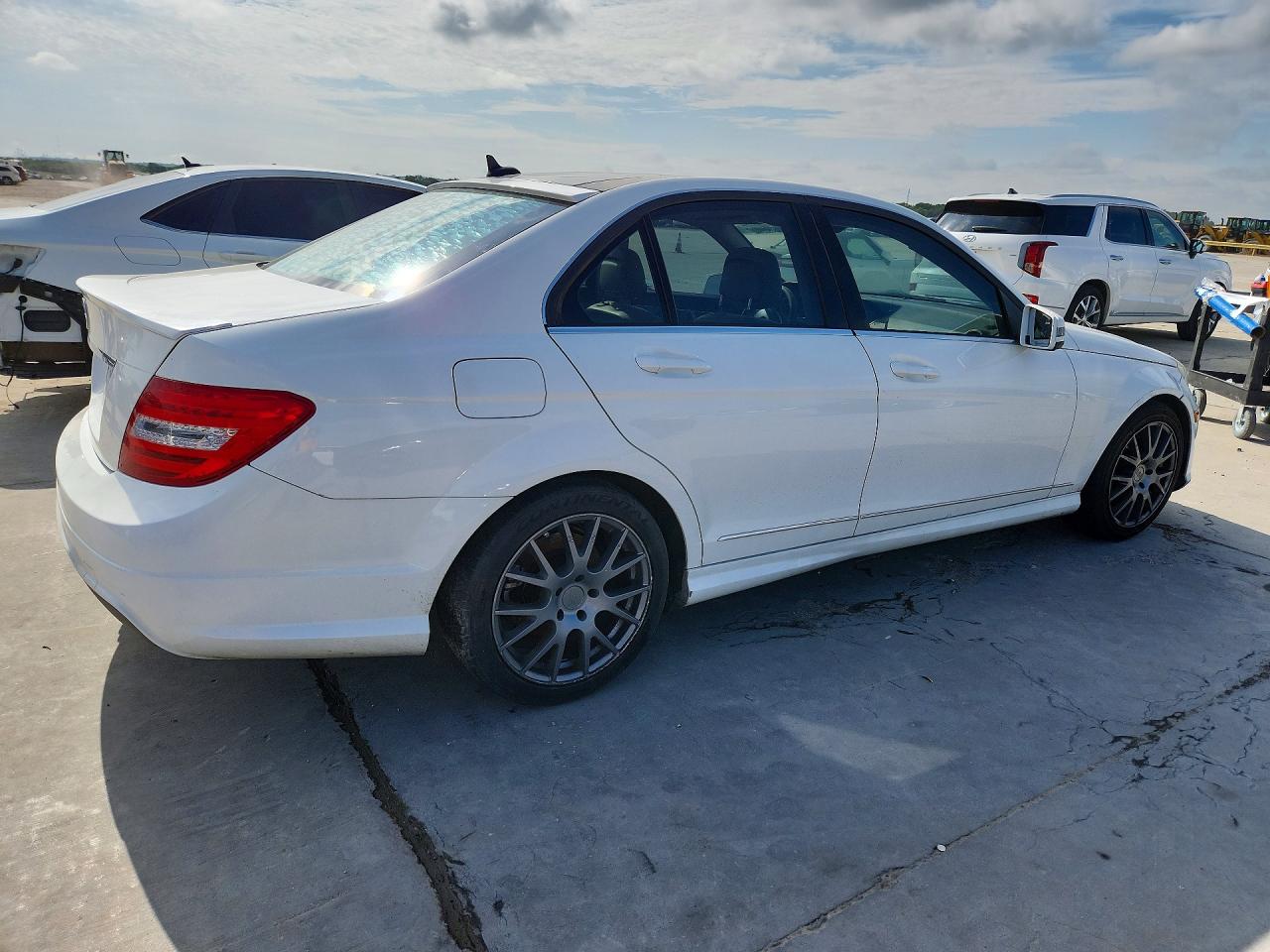 2014 MERCEDES-BENZ C C250