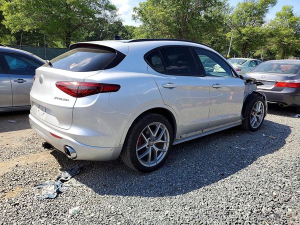 2020 ALFA ROMEO STELVIO