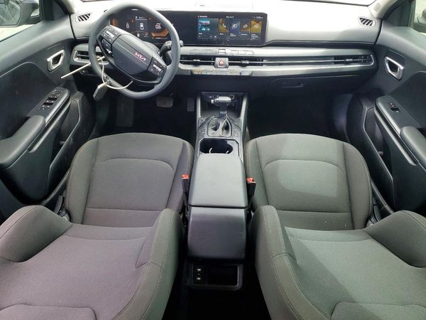 2026 KIA K4 LX, LXS