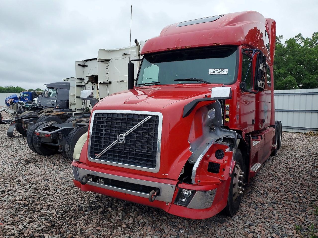 2011 VOLVO VN