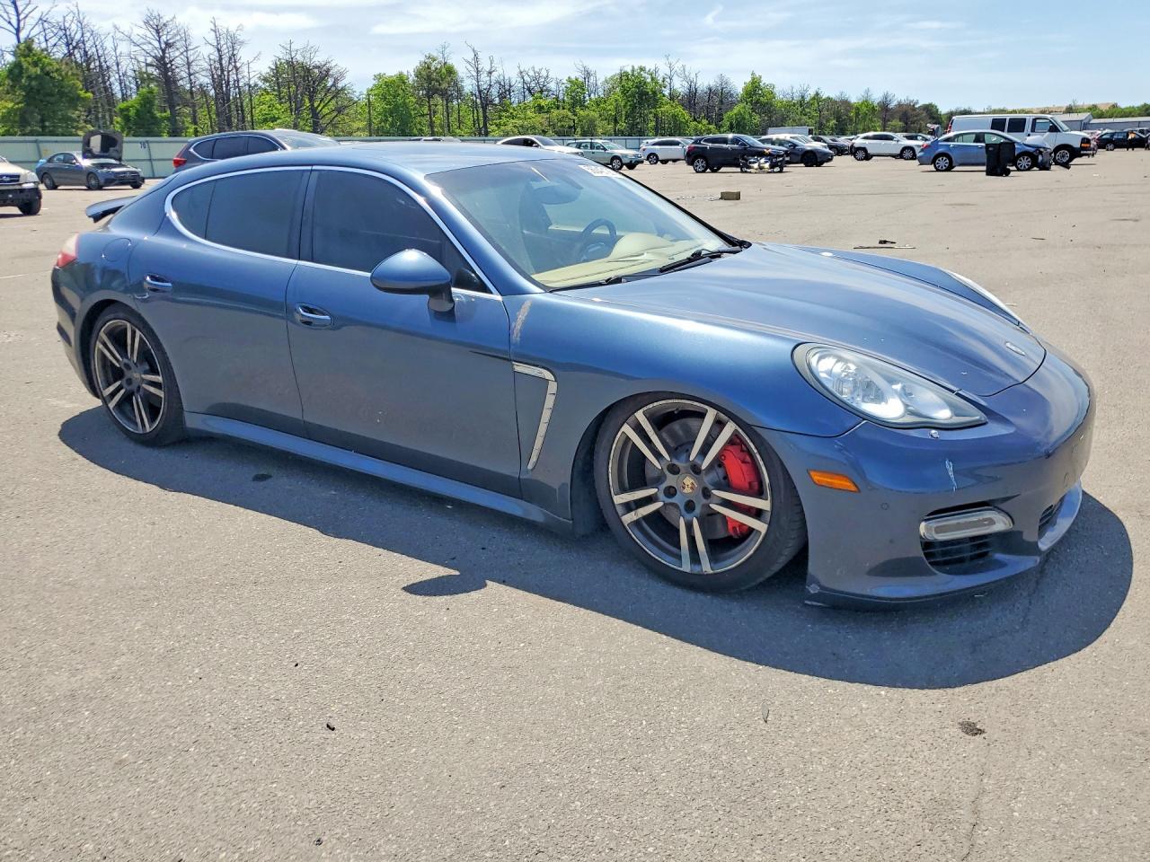2011 PORSCHE PANAMERA