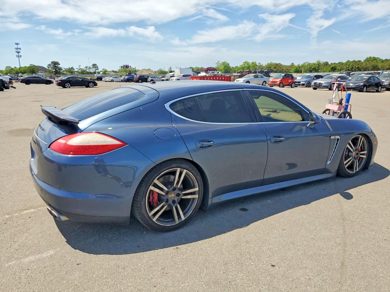 2011 PORSCHE PANAMERA