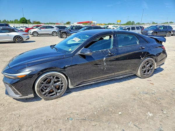 2025 HYUNDAI ELANTRA