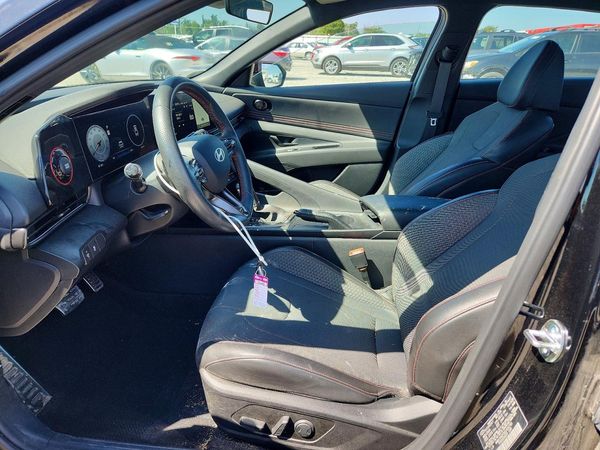 2025 HYUNDAI ELANTRA
