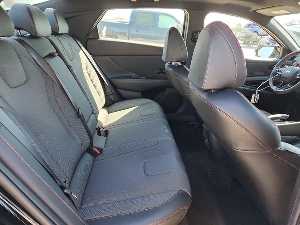 2025 HYUNDAI ELANTRA