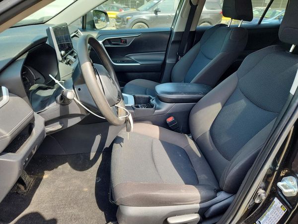 2023 TOYOTA RAV4 LE