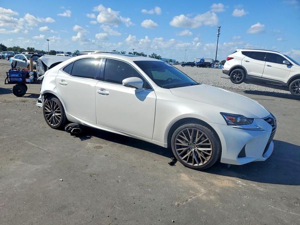 2017 LEXUS IS 200t