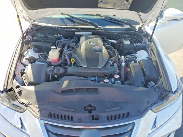 2017 LEXUS IS 200t